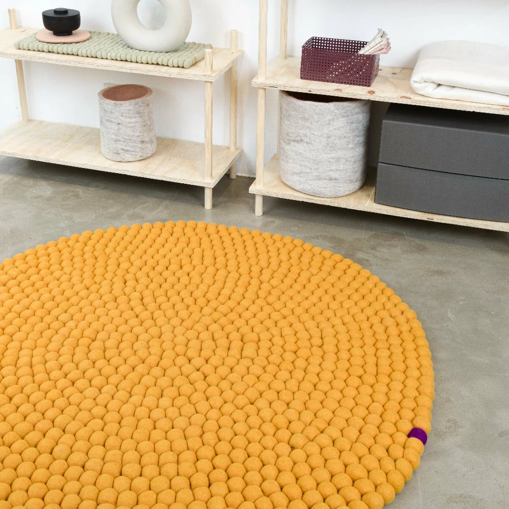 Myfelt Big One Round Rug - Image 4