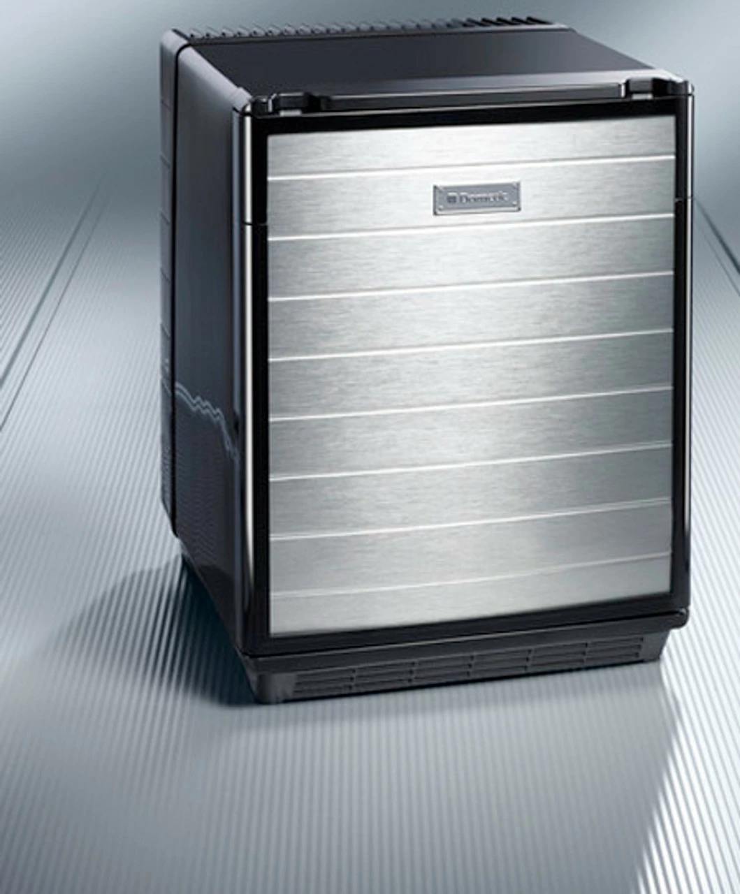 Dometic Silencio DS400 Silent Mini Bar Fridge - Image 5