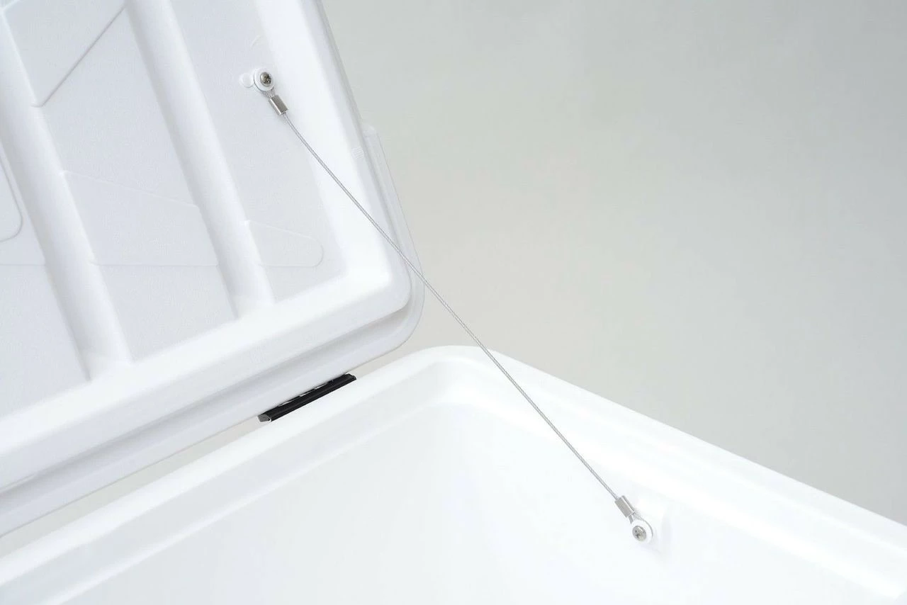 Igloo Marine Ultra 36 QT Cool Box 34L Weekend Ice Box - Image 4