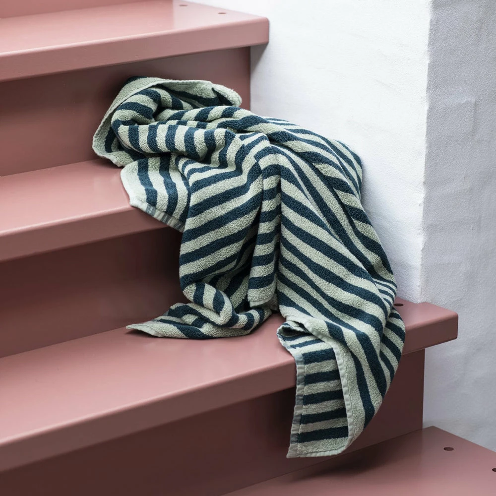 Bongusta Naram Towels Sea Foam & Dark Teal - Image 3