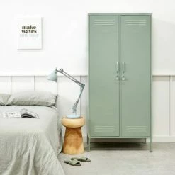 Mustard Made The Twinny Locker