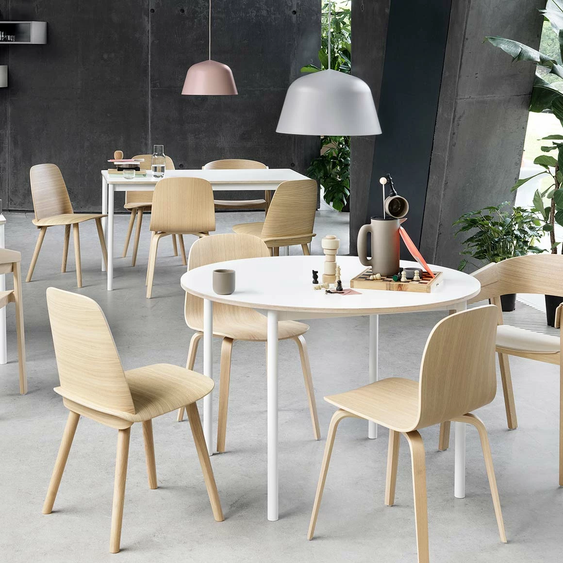 Muuto Base Table Round - Image 2