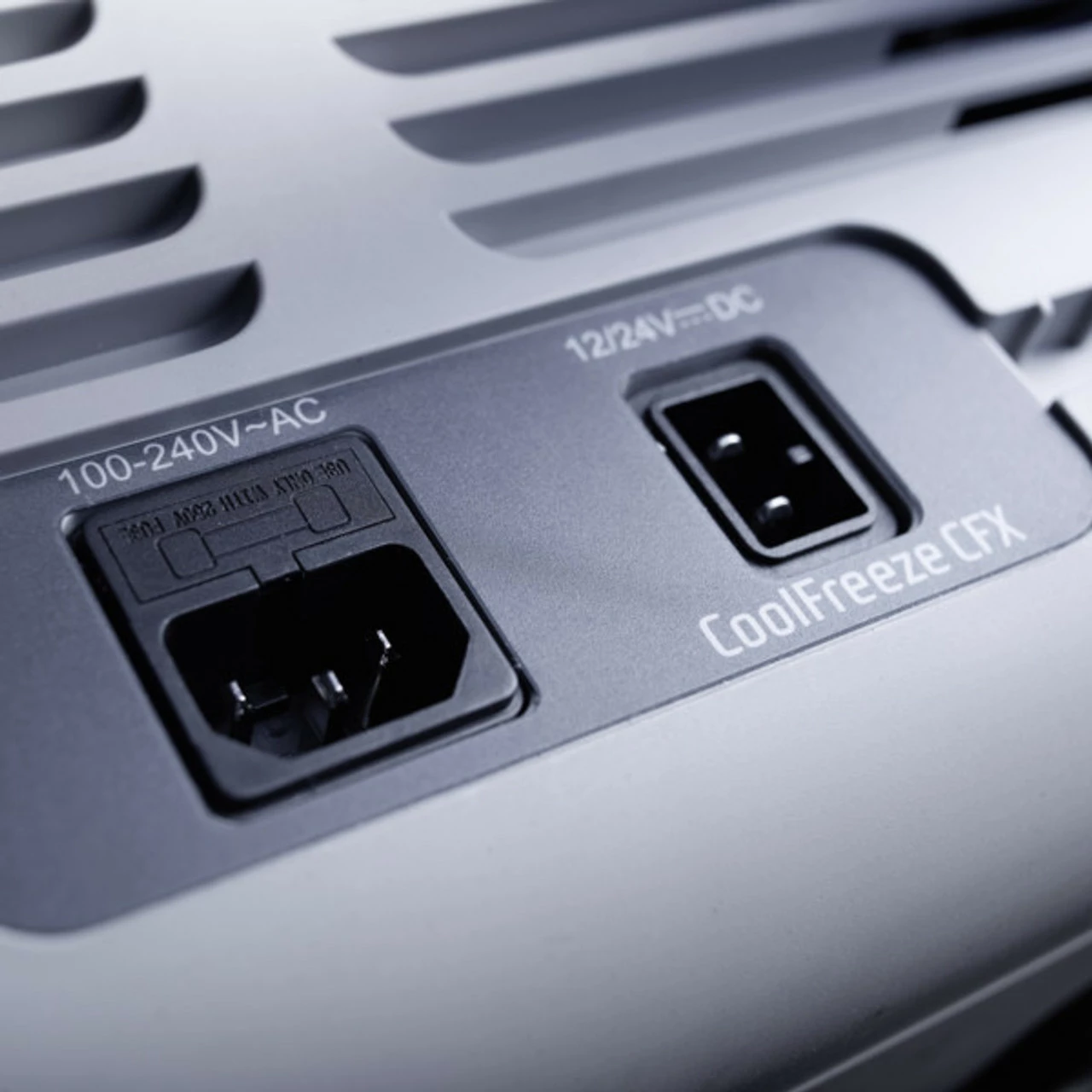 Waeco CFX65DZ Dual Zone 12v Mains Mobile Freezer Cool Box - Image 4