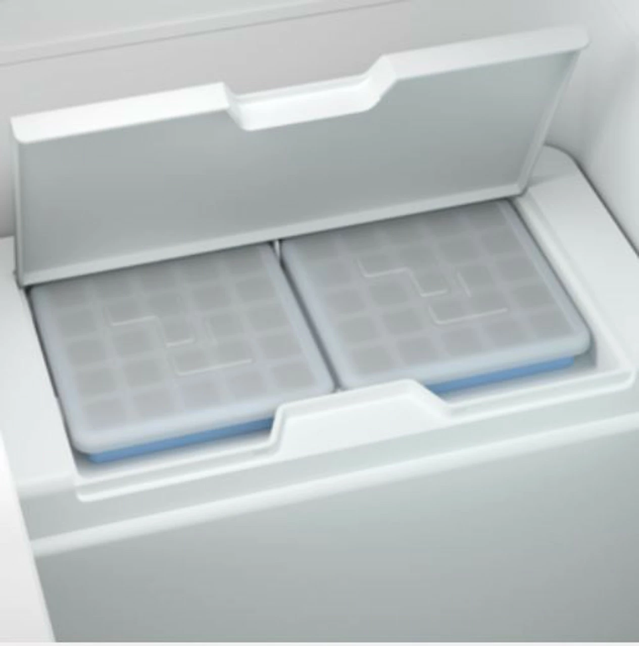 Dometic CFX3-55IM Portable Compressor Cool Box Fridge And Freezer With Ice Maker Function - Image 7