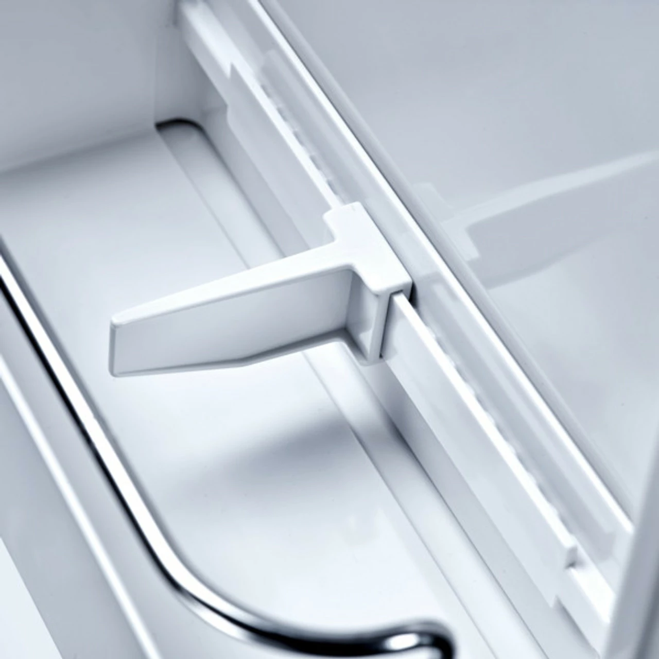 Dometic CRE65 CoolMatic Compressor Motorhome & Campervan Fridge Freezer - Image 6