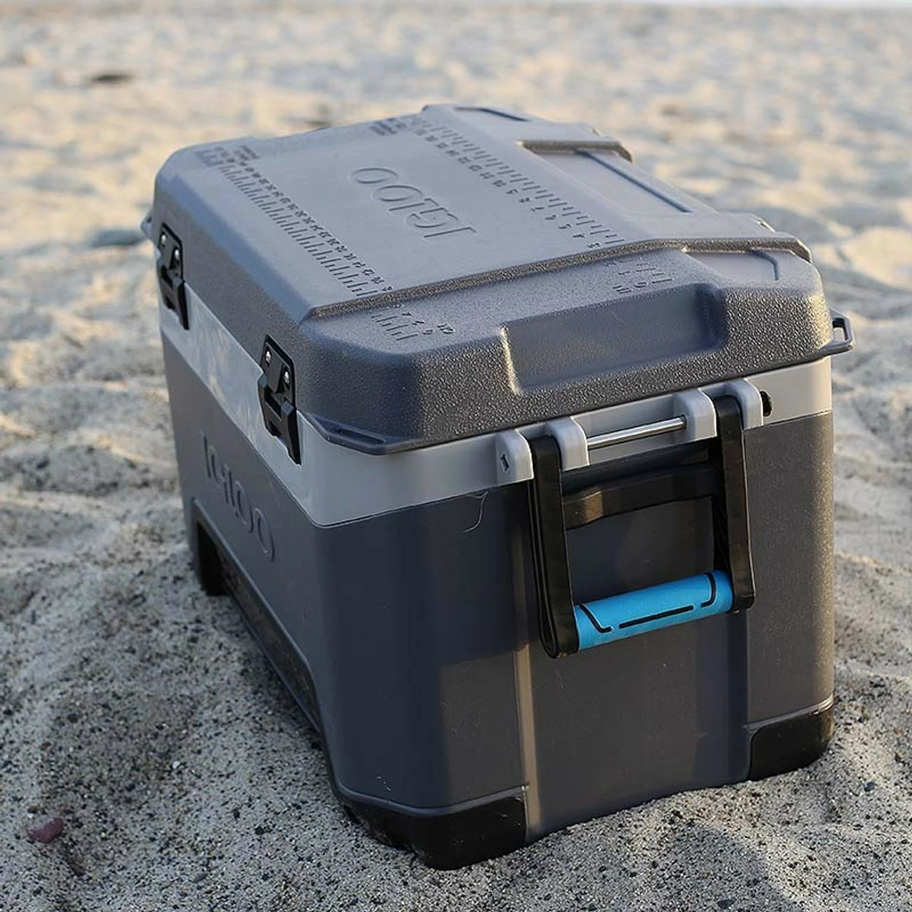 Igloo BMX 52 Heavy Duty Fishing Camping Cool Box - Image 9