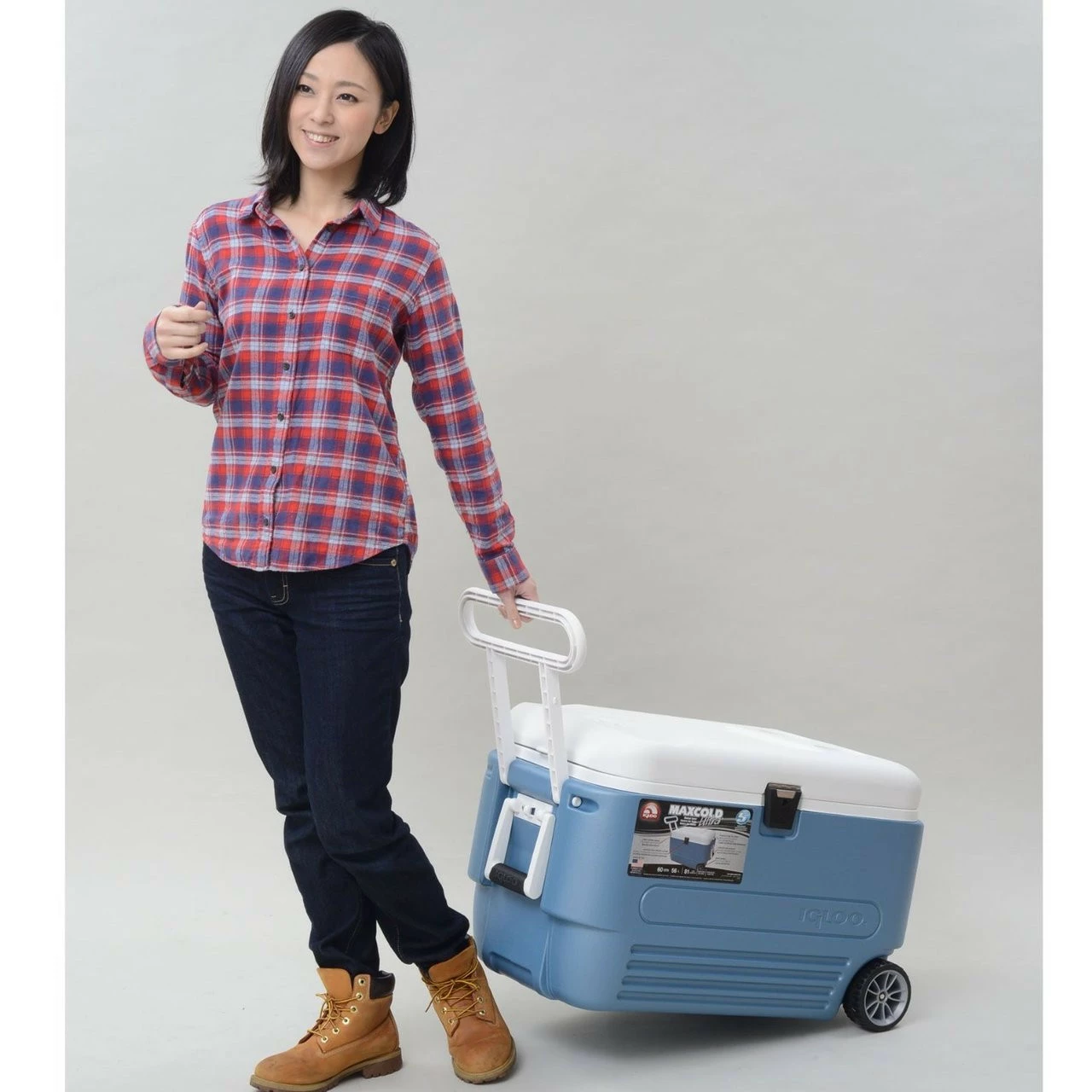 Igloo MaxCold 60 Roller Cool Box Wheeled Ice Chest - Image 6