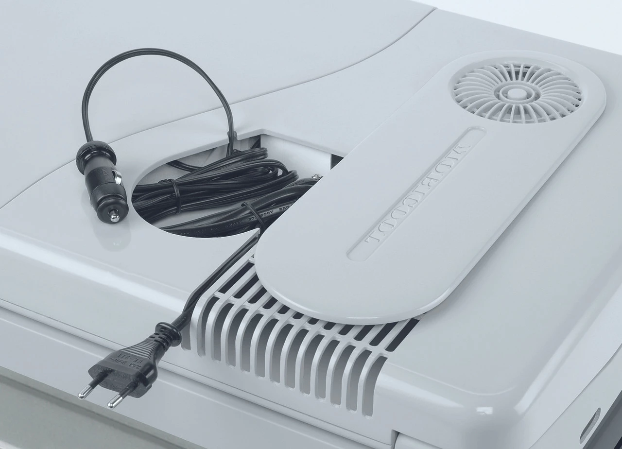 Dometic Waeco Mobicool Q40 Thermolectric 12v/240v Coolbox - Image 5